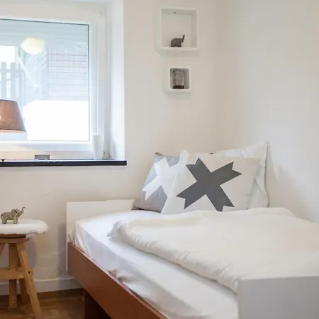 Holiday home Antoniusstrasse 9, Gronebach Winterberg
